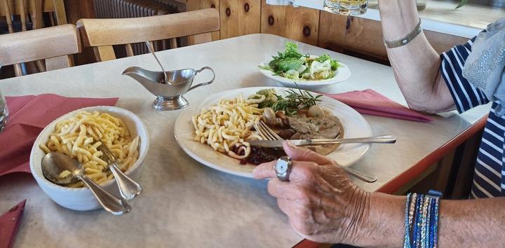 Bürgerstüble Friedrichsruhe "Zum Flad"